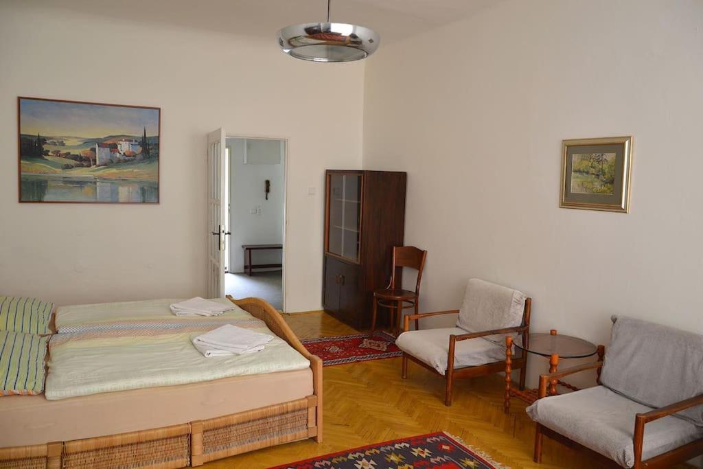 Old Town Herberghaus, 250M To Charles Bridge Apartment Prague Exterior photo