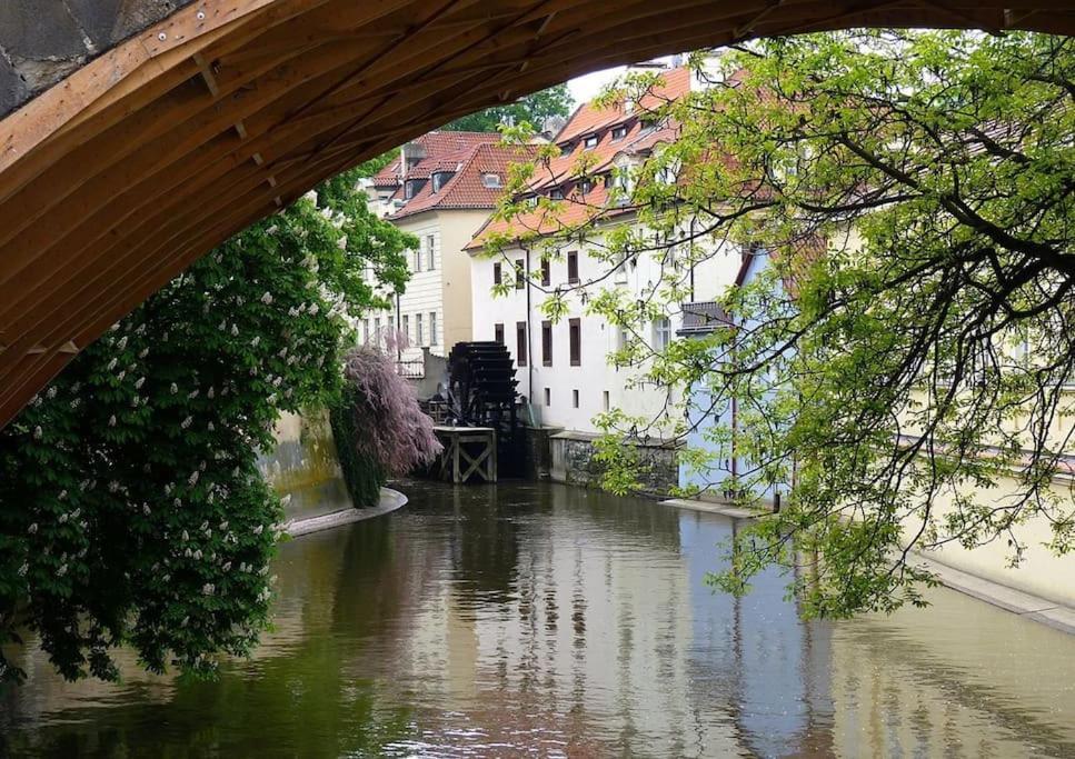Old Town Herberghaus, 250M To Charles Bridge Apartment Prague Exterior photo